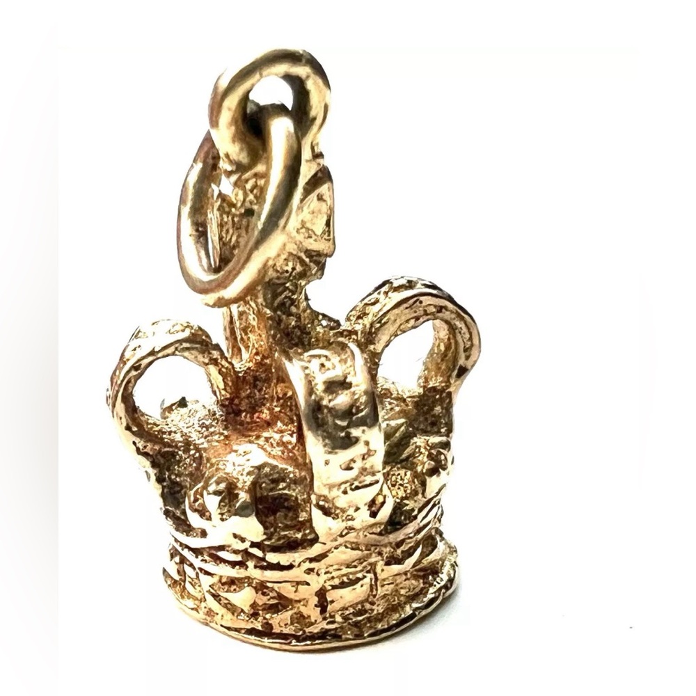 9K 3D Crown Vintage Queen Elizabeth, Princess, Royal, British Charm Pendant - Picture 5 of 9